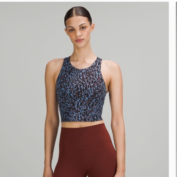 Lululemon Invigorate Training Tank Top - Picture 4 of 4